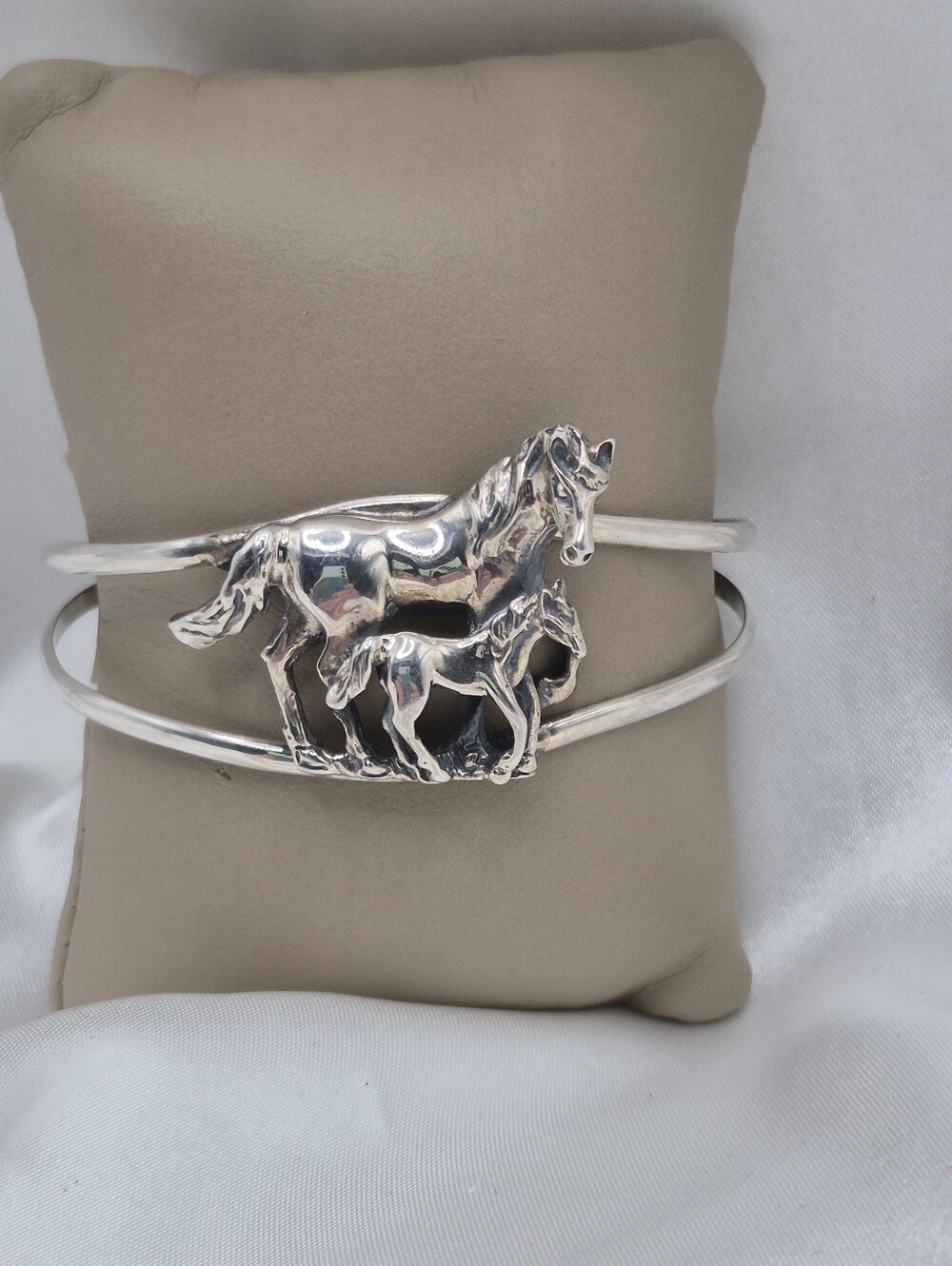Sterling Silver Horse, Mare & Foal, Colt & Stallion Cuff Bracelet Marked SW